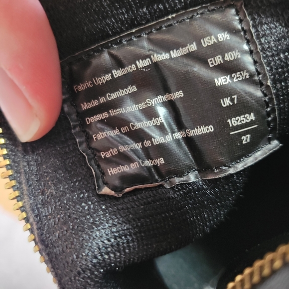 Heels - Picture 3 of 5